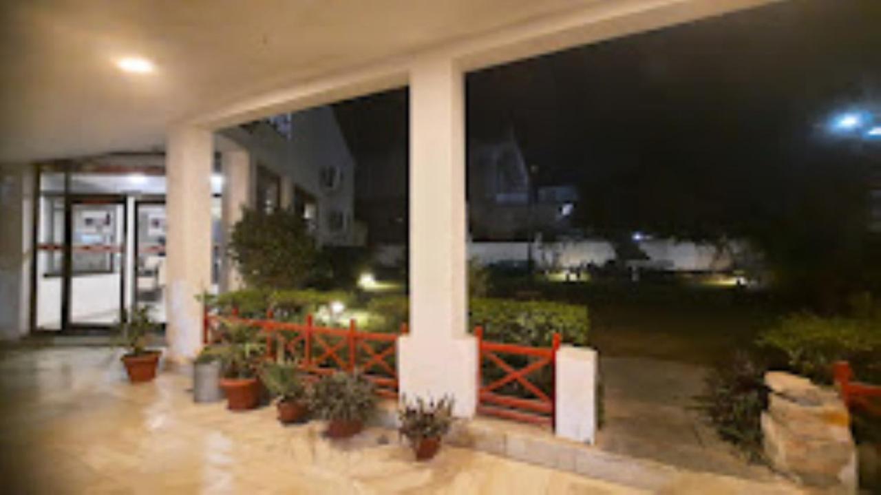 Mp Tourist Bunglow , Chitrakoot Hotel Sitapur Muafi Kültér fotó