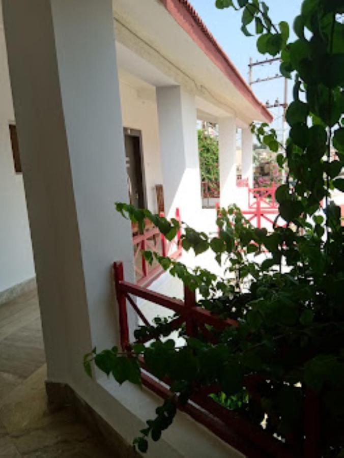 Mp Tourist Bunglow , Chitrakoot Hotel Sitapur Muafi Kültér fotó