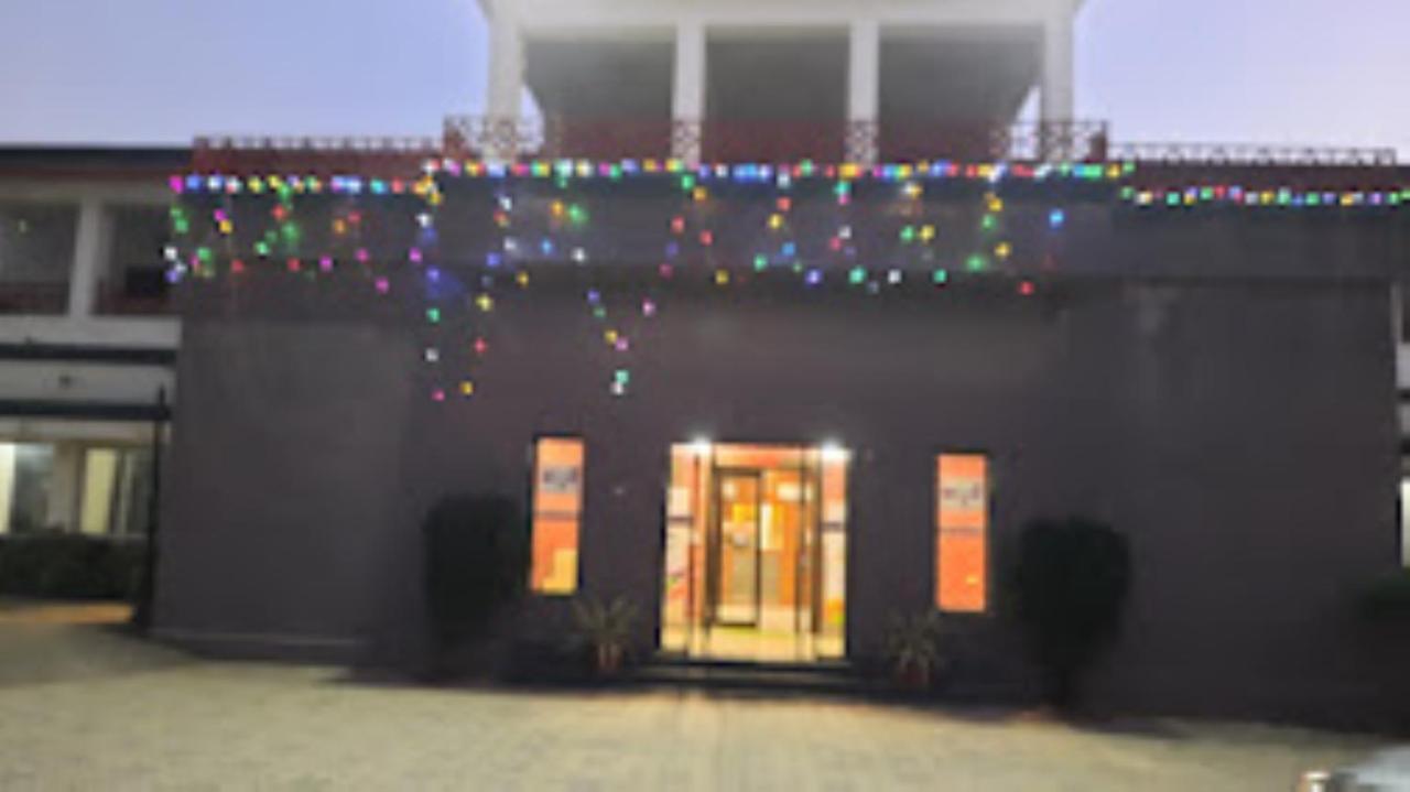 Mp Tourist Bunglow , Chitrakoot Hotel Sitapur Muafi Kültér fotó