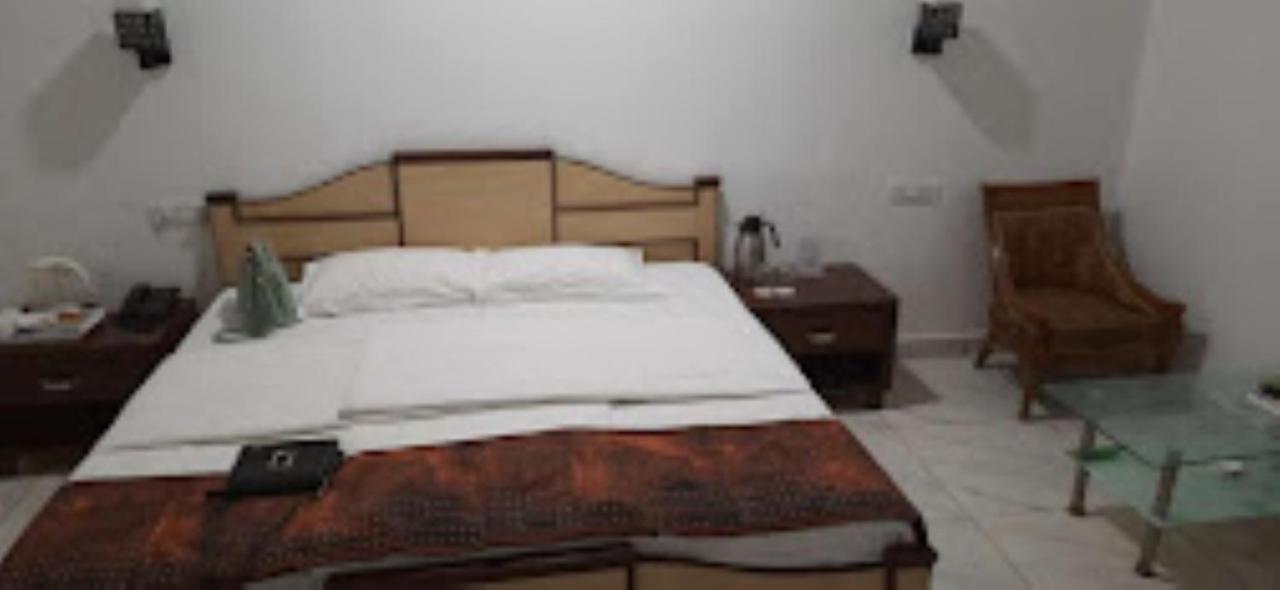 Mp Tourist Bunglow , Chitrakoot Hotel Sitapur Muafi Kültér fotó